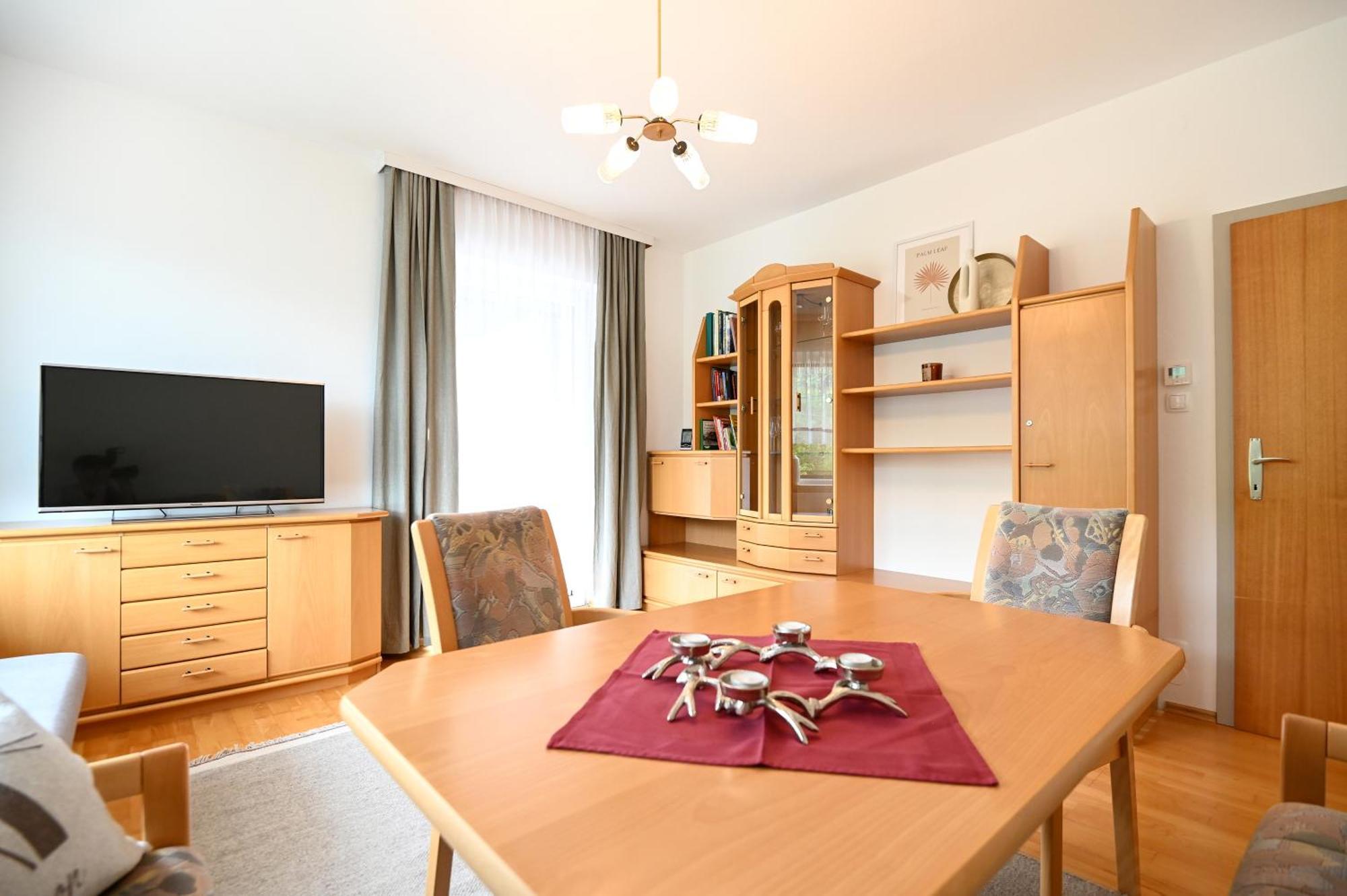 Ferienhaus Joloisia Mit Blick Auf Planai Schladming Exterior photo